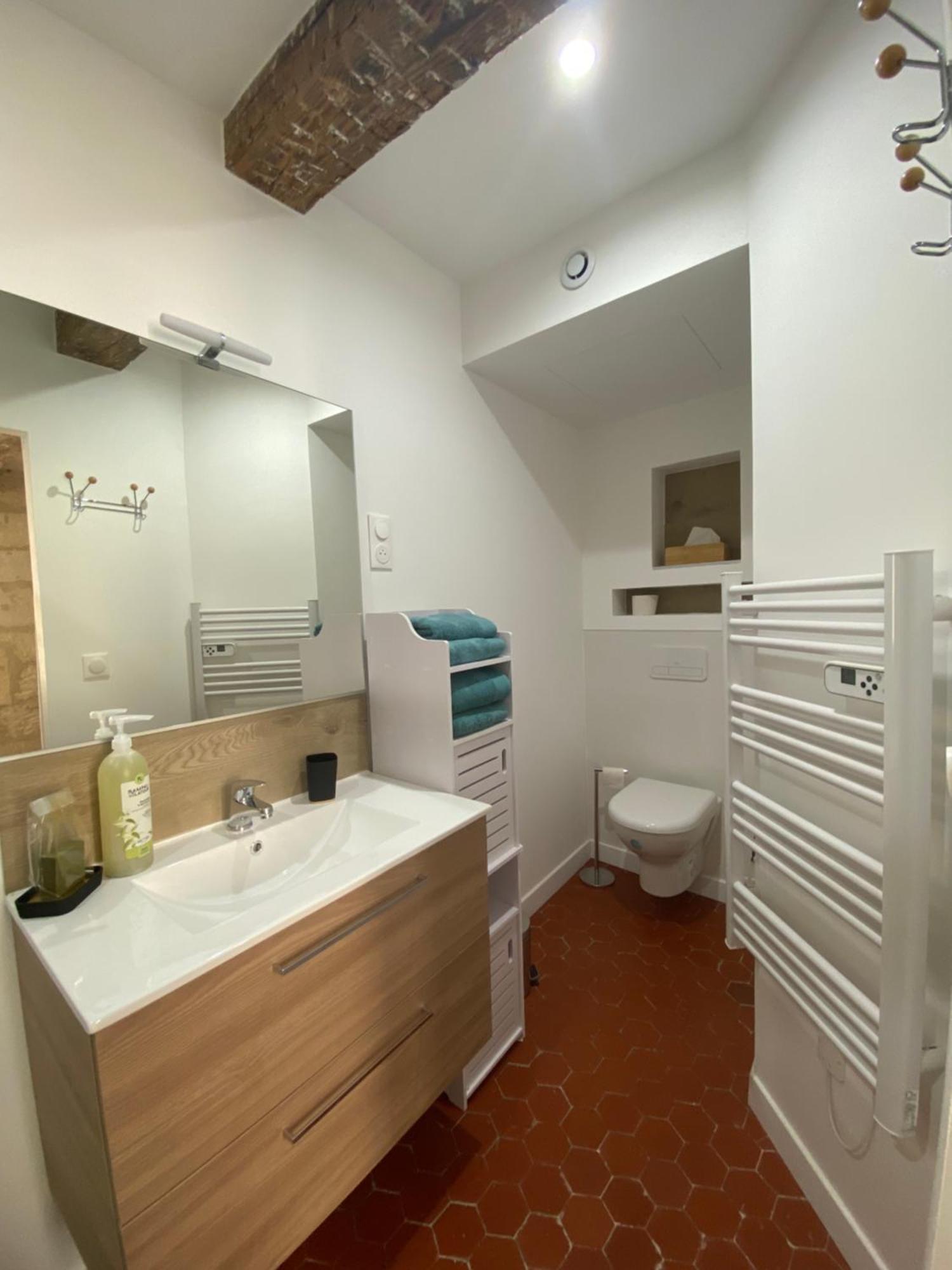 Chez Sam Et L'As Du Forum, Centre Ville Arlés Habitación foto